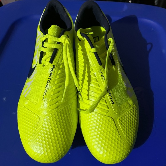 Mens Nike Phantom Venom FG soccer Cleats - Picture 1 of 5